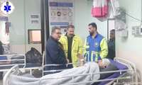 عیادت رئیس دانشگاه علوم پزشکی لرستان از مصدومان سانحه رانندگی آزادراه خرم‌آباد - اراک