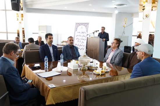  دکتر امیری در جمع پزشکان متخصص 