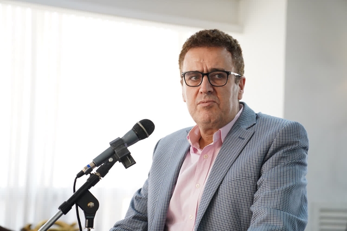 آیین توزیع متخصصین نو ورود در دانشگاه علوم پزشکی لرستان