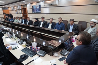 نشست هیات رئیسه دانشگاه  با حضور دکتر لک علی آبادی نایب رئیس کمیسیون بهداشت و درمان مجلس 